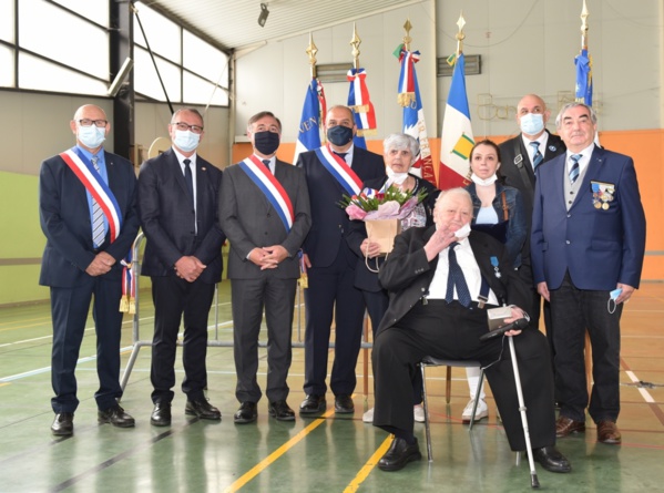 29 mai 2021 - Roujan - Réception dans l'Ordre de M. André JUSTE. 29 mai 2021 - Roujan - Réception dans l'Ordre de M. André JUSTE.