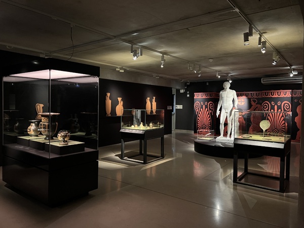 Jeudi 21 novembre 2024 - Lattes - Visite de l'exposition "Senteurs célestes, arômes du passé. Jeudi 21 novembre 2024 - Lattes - Visite de l'exposition "Senteurs célestes, arômes du passé.