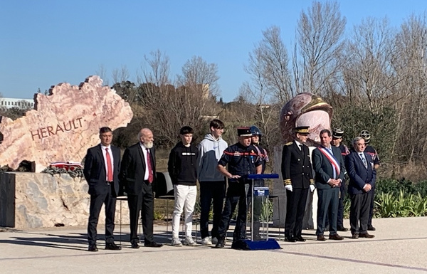 Lundi 3 février 2025 - Gignac - Remise de l'insigne d'officier de l'ordre national du Mérite au contrôleur-général Éric FLORES Lundi 3 février 2025 - Gignac - Remise de l'insigne d'officier de l'ordre national du Mérite au contrôleur-général Éric FLORES