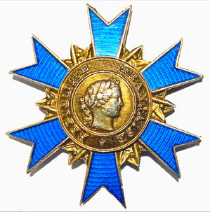 Insigne d'officier de l'ordre national du Mérite Insigne d'officier de l'ordre national du Mérite