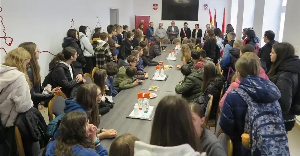 Réception à la mairie d'Ogulin Réception à la mairie d'Ogulin